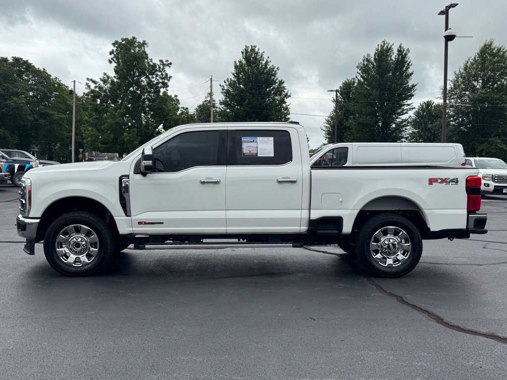 Used 2026 Ford F350 Lariat w/ Lariat Premium Package AWD/4WD image 29