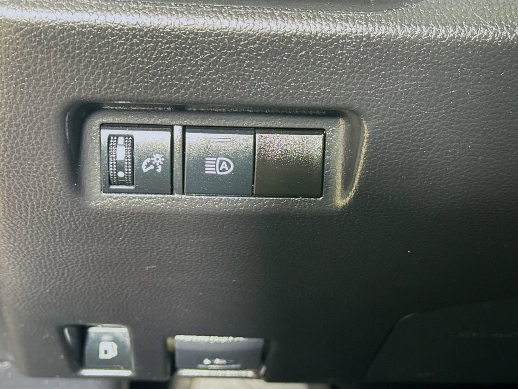 Certified 2021 Toyota RAV4 LE image 10