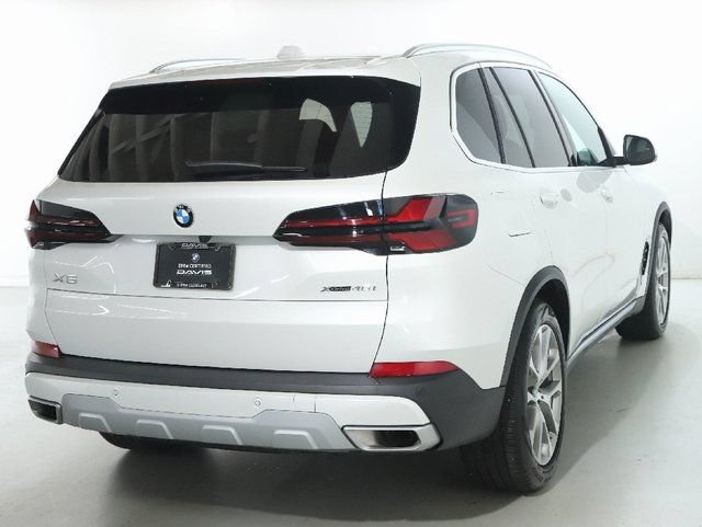 Used 2025 BMW X5 xDrive40i AWD/4WD image 49