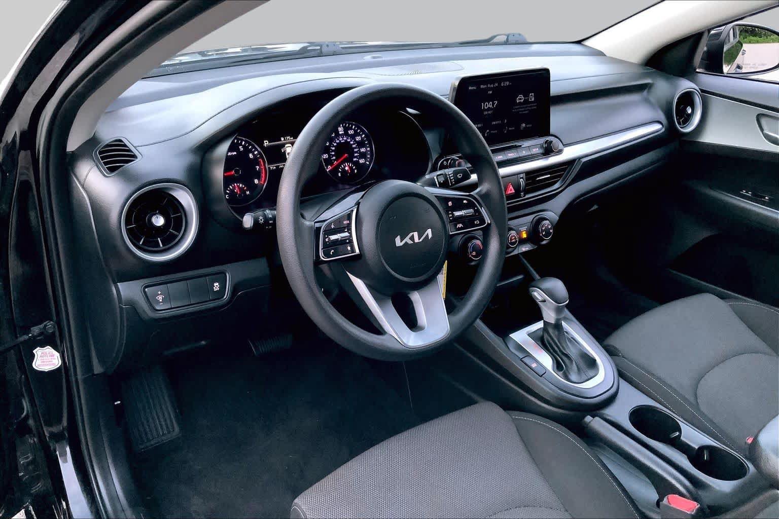 Used 2023 Kia Forte LXS FWD image 18