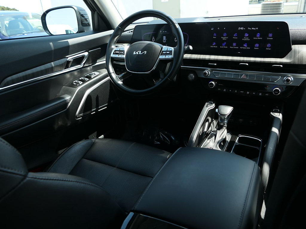 Used 2024 Kia Telluride EX w/ EX Captain's Chair Package FWD image 26