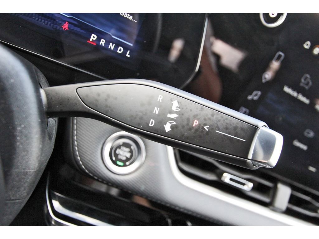 Used 2025 Chevrolet Equinox LT image 18