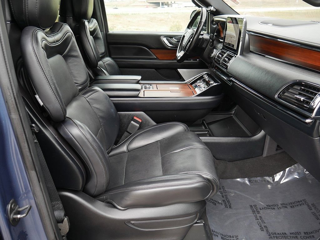 Used 2019 Lincoln Navigator Reserve AWD/4WD image 70