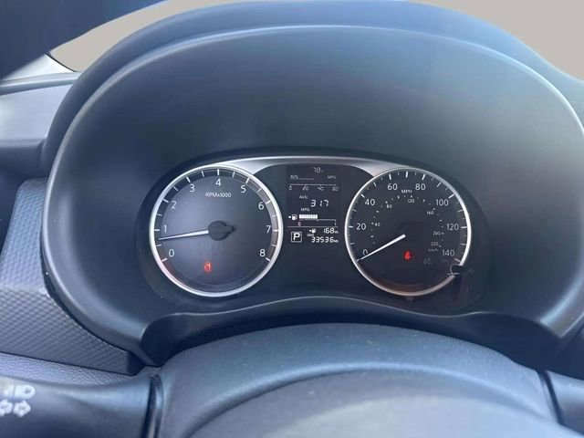 Used 2021 Nissan Kicks S image 10