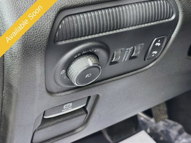 Used 2022 Jeep Wagoneer Series II w/ Premium Group I AWD/4WD image 10