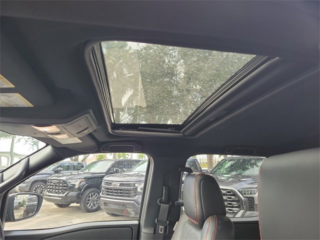 Used 2024 Nissan Frontier Pro-X w/ Pro Premium Package image 13