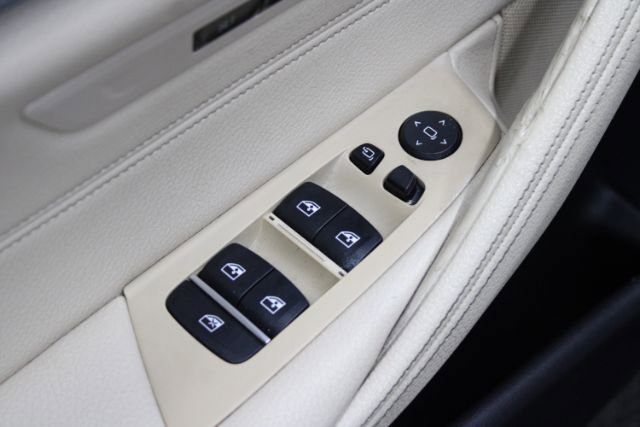 Used 2018 BMW 540i xDrive w/ Premium Package AWD/4WD image 11