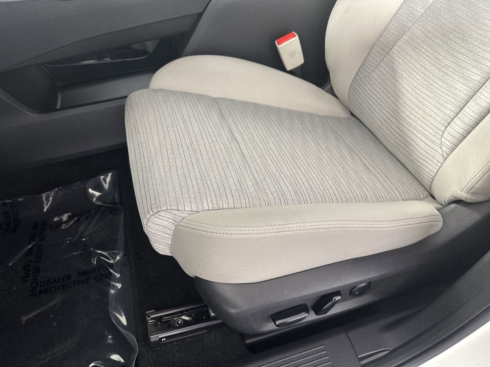 Used 2023 Nissan Rogue SV image 16