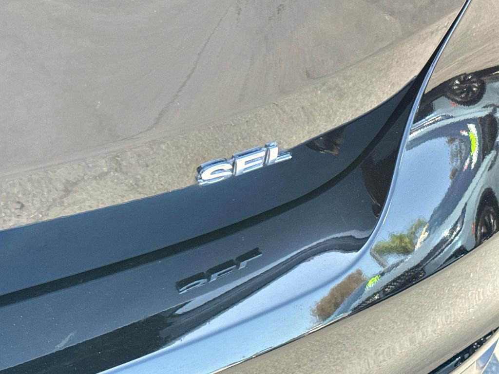 Used 2017 Ford Focus SEL image 8