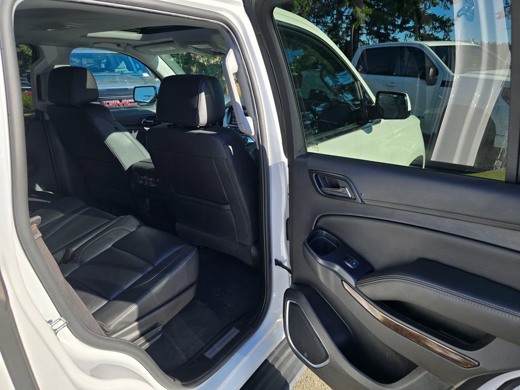 Used 2020 Chevrolet Tahoe LT w/ Luxury Package image 13