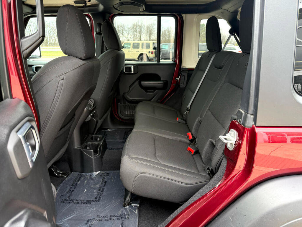 Used 2021 Jeep Wrangler Unlimited Sport image 15