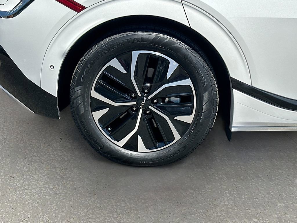 Certified 2022 Kia EV6 GT-Line w/ GT-Line Suede Seat Package RWD image 32