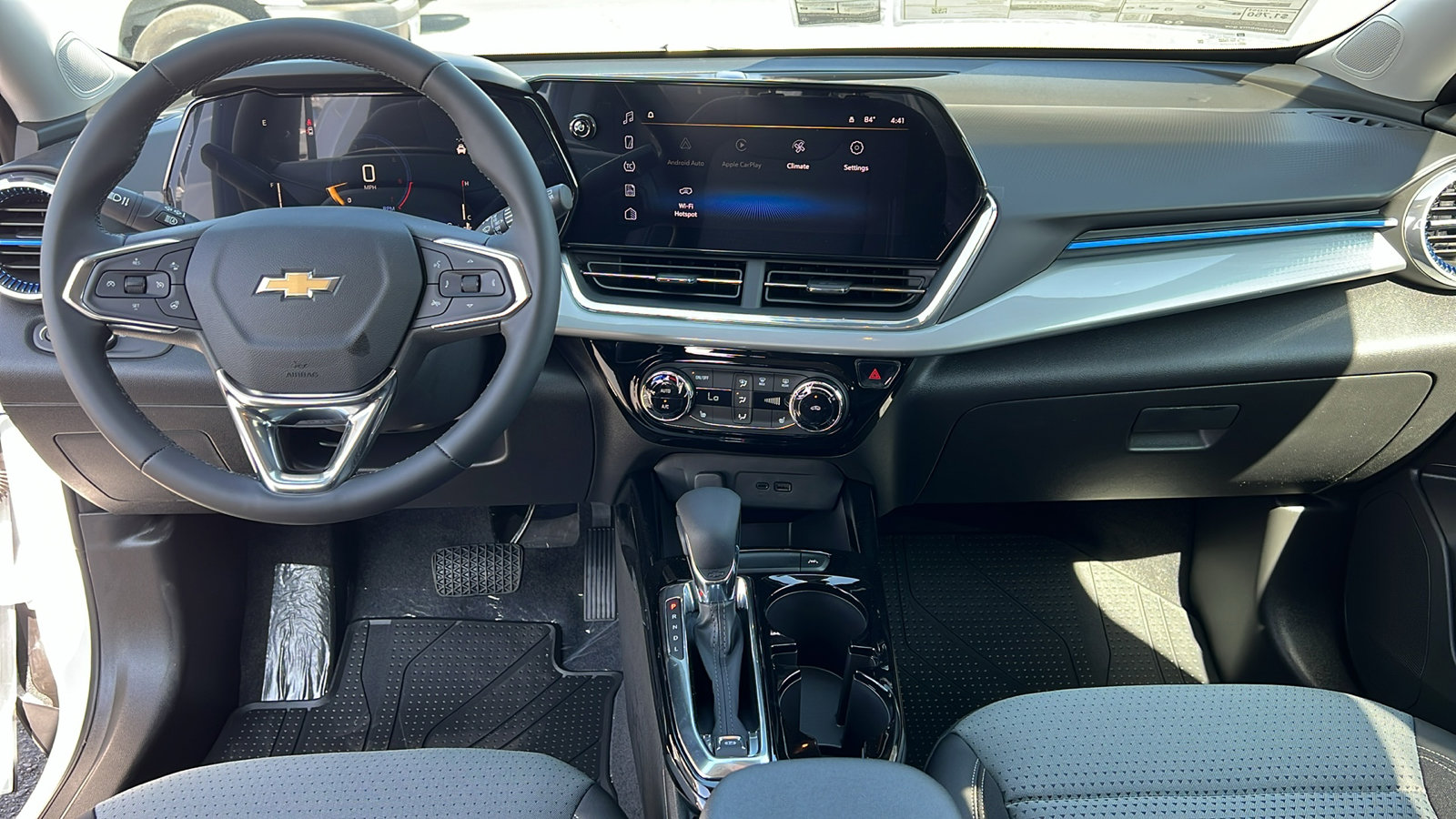 New 2025 Chevrolet Trax LT w/ Driver Confidence Package image 15