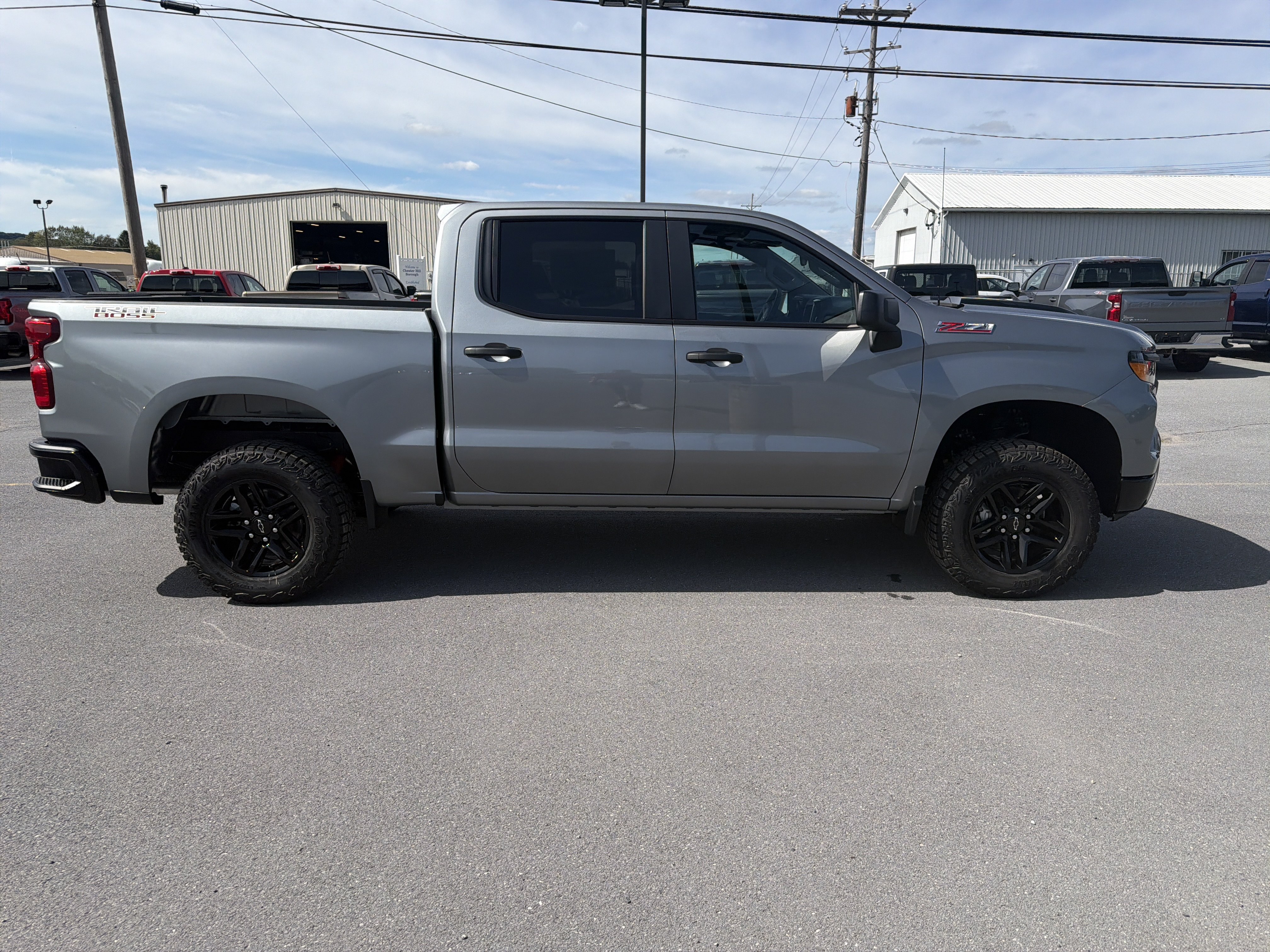 New 2026 Chevrolet Silverado 1500 Custom Trail Boss w/ LPO, Dark Essentials Package AWD/4WD image 13