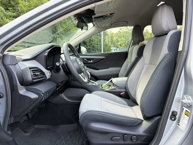 Certified 2025 Subaru Outback Premium AWD/4WD image 10