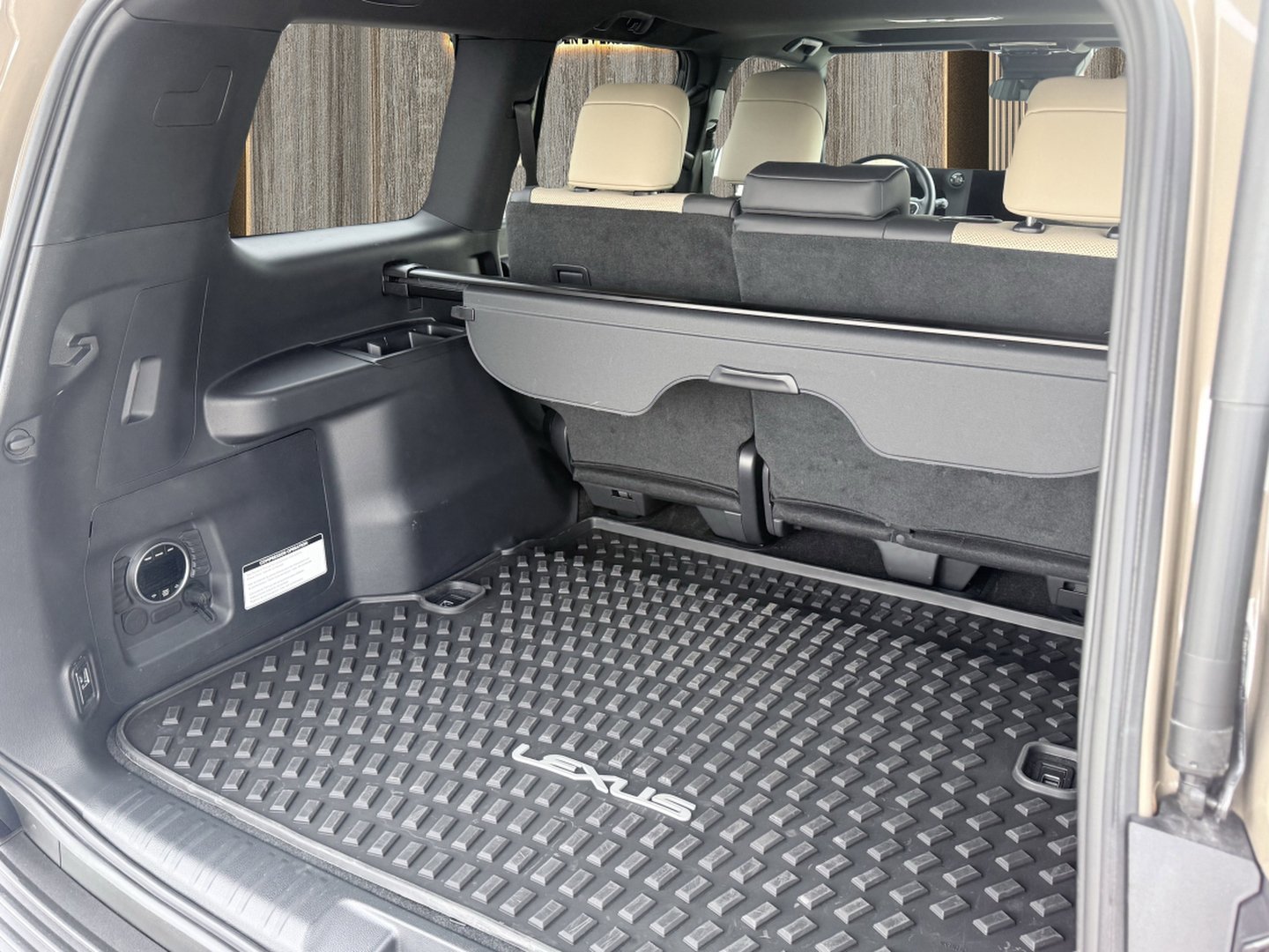 Used 2025 Lexus GX 550 AWD/4WD image 14