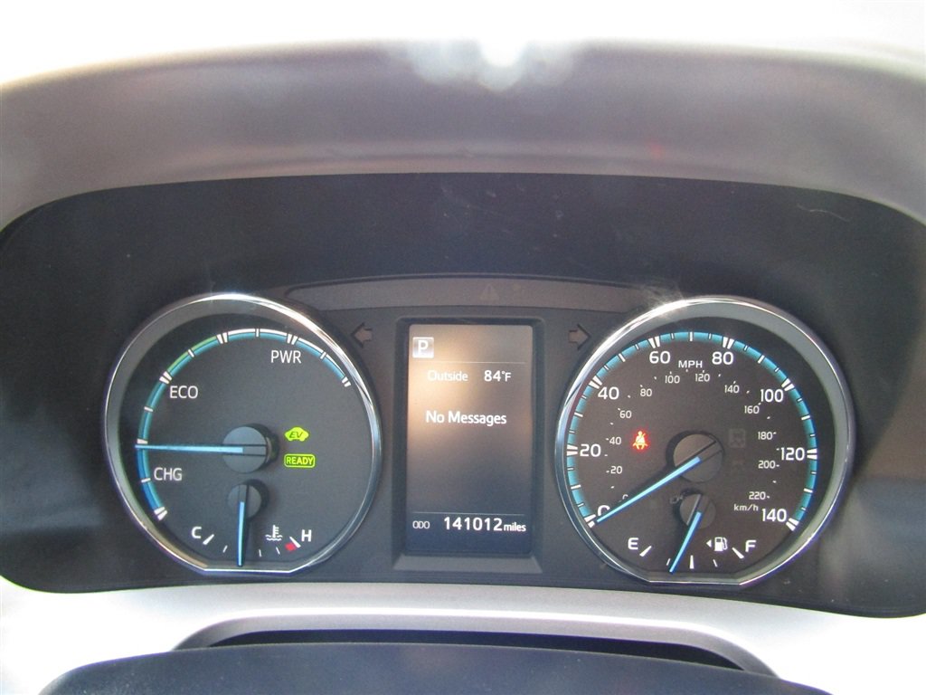 Used 2016 Toyota RAV4 XLE AWD/4WD image 32