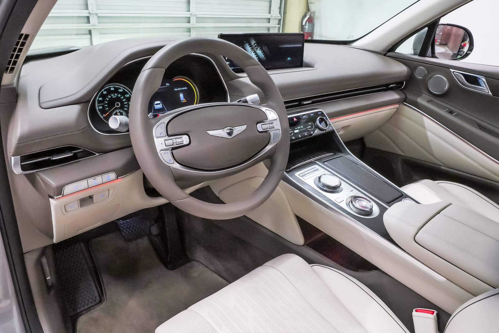 Certified 2024 Genesis GV80 3.5T Advanced w/ Advanced Package AWD/4WD image 2