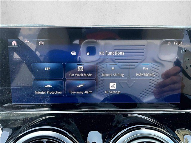 New 2026 Mercedes-Benz GLB 250 image 24