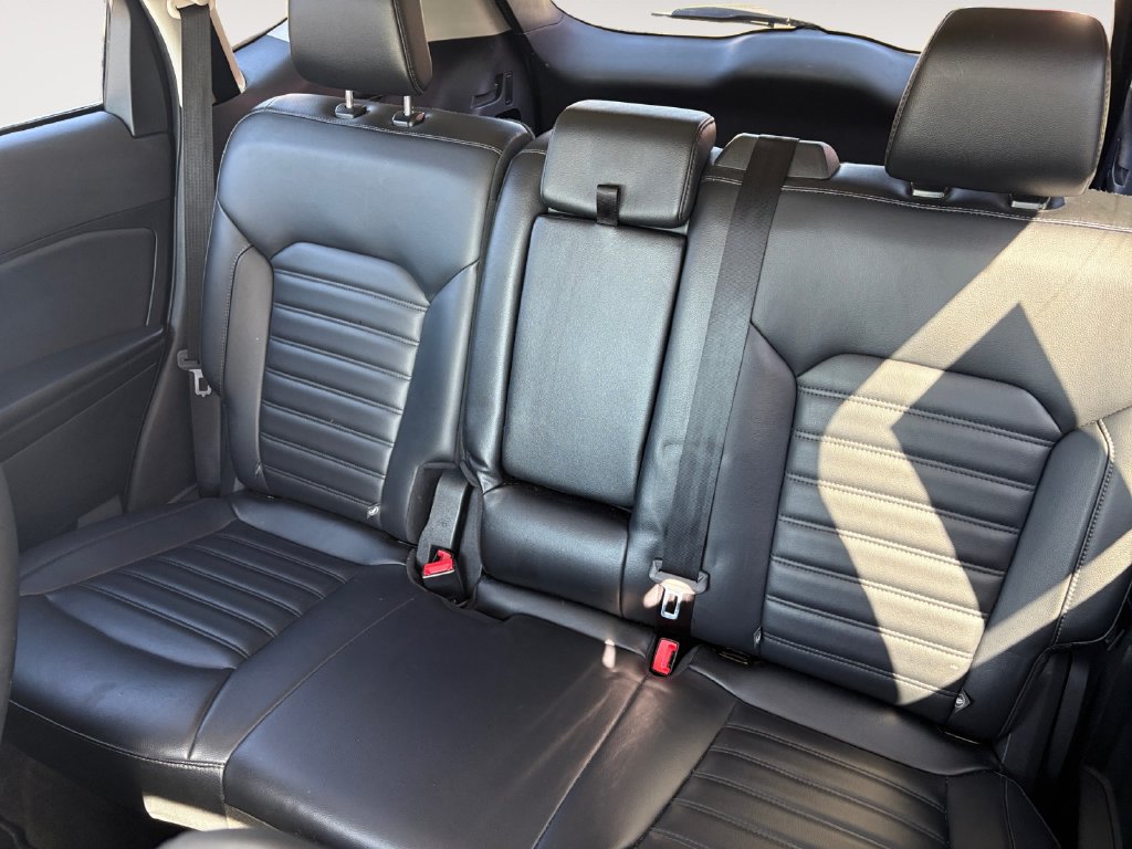 Used 2024 Ford Edge SEL AWD/4WD image 13