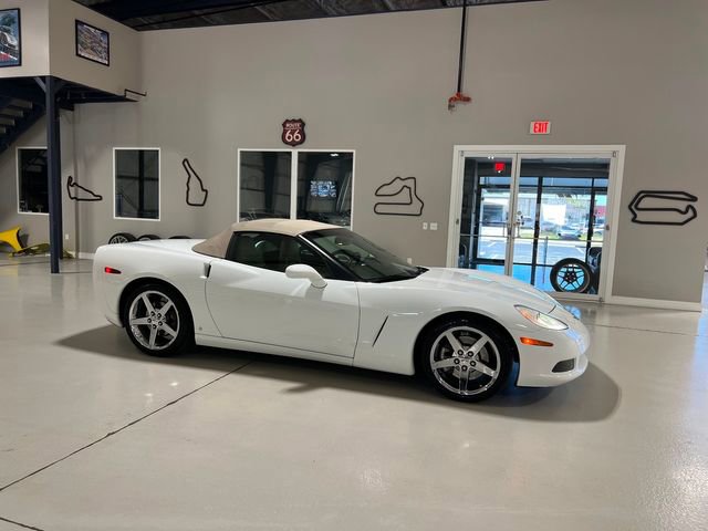 Used 2006 Chevrolet Corvette Convertible w/ Preferred Equipment Group image 55