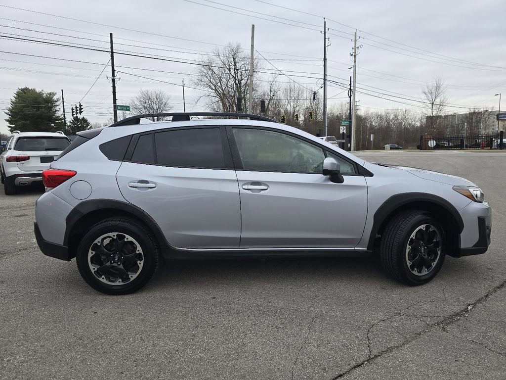 Used 2021 Subaru Crosstrek 2.0i Premium image 16