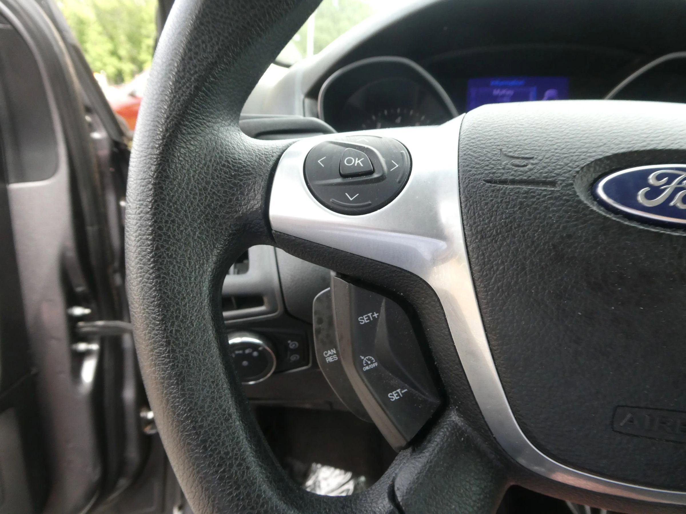Used 2013 Ford Focus SE FWD image 16