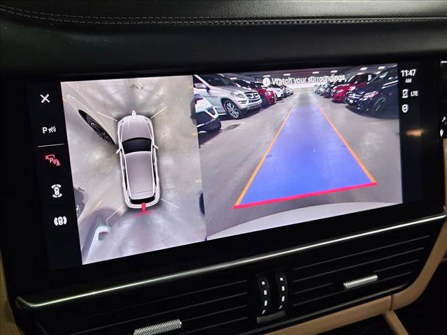 Used 2022 Porsche Cayenne GTS AWD/4WD image 13