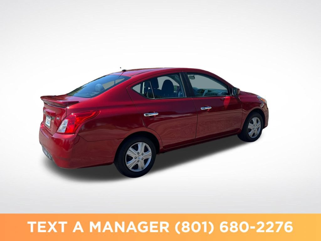Used 2019 Nissan Versa SV FWD image 5
