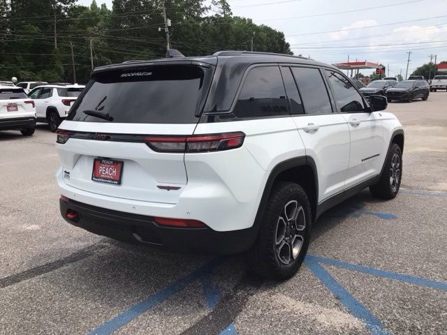 Used 2022 Jeep Grand Cherokee Trailhawk AWD/4WD image 4