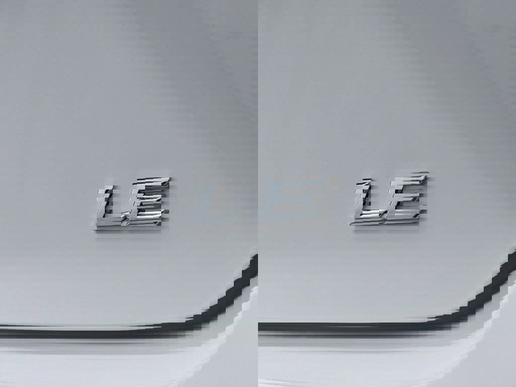 Used 2026 Toyota Camry LE image 19