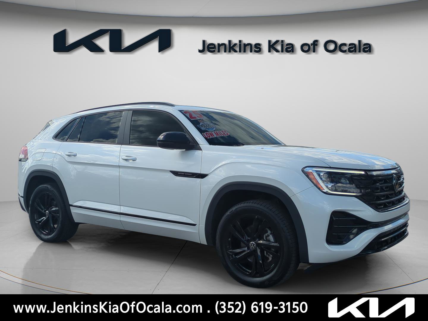 Used 2025 Volkswagen Atlas Cross Sport SEL R-Line