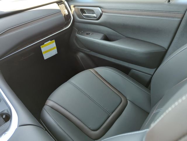 New 2026 Nissan Armada SL image 21