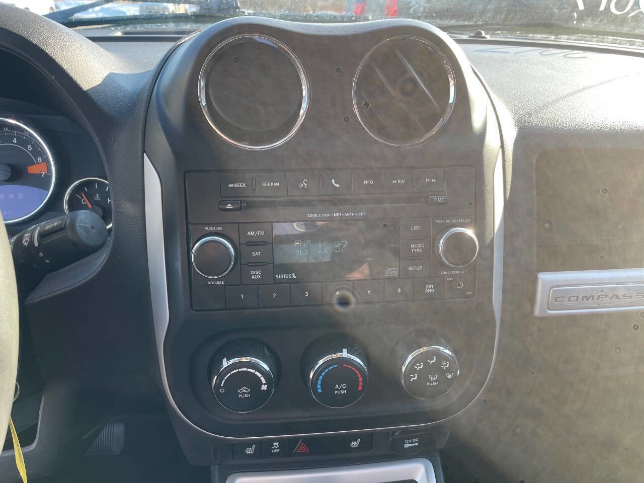 Used 2017 Jeep Compass High Altitude AWD/4WD image 7