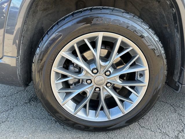 Used 2022 Jeep Grand Cherokee L Summit w/ Luxury Tech Group V AWD/4WD image 34