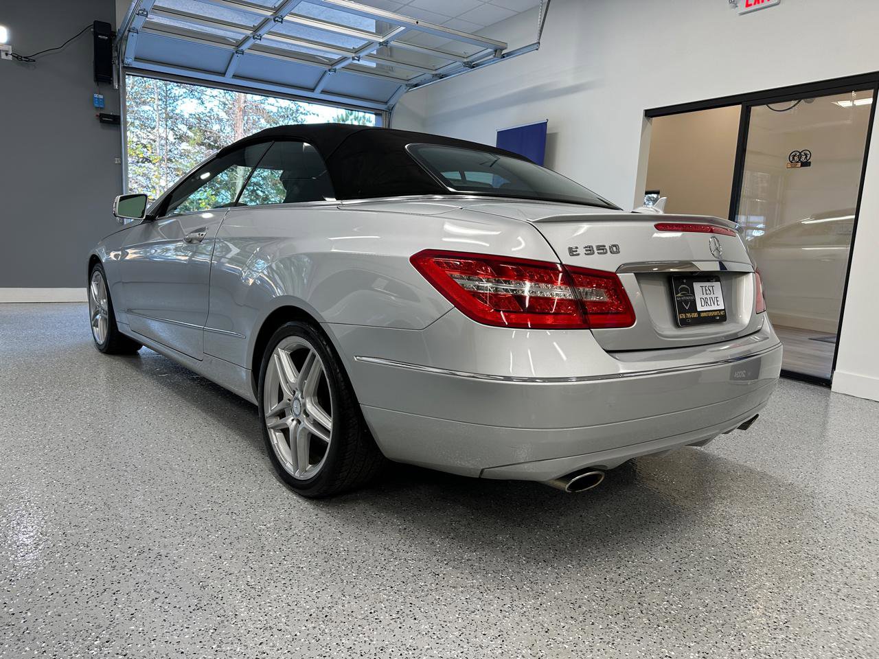 Used 2011 Mercedes-Benz E 350 Cabriolet image 5