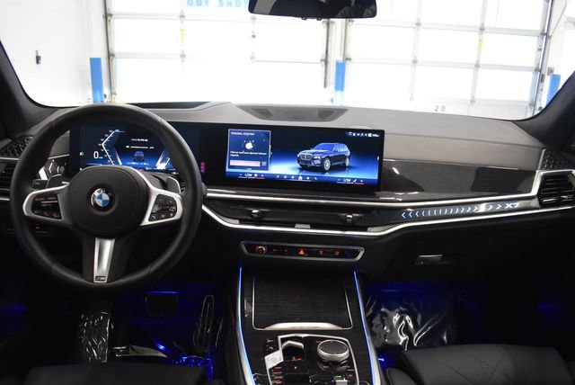 Used 2026 BMW X7 xDrive40i AWD/4WD image 5