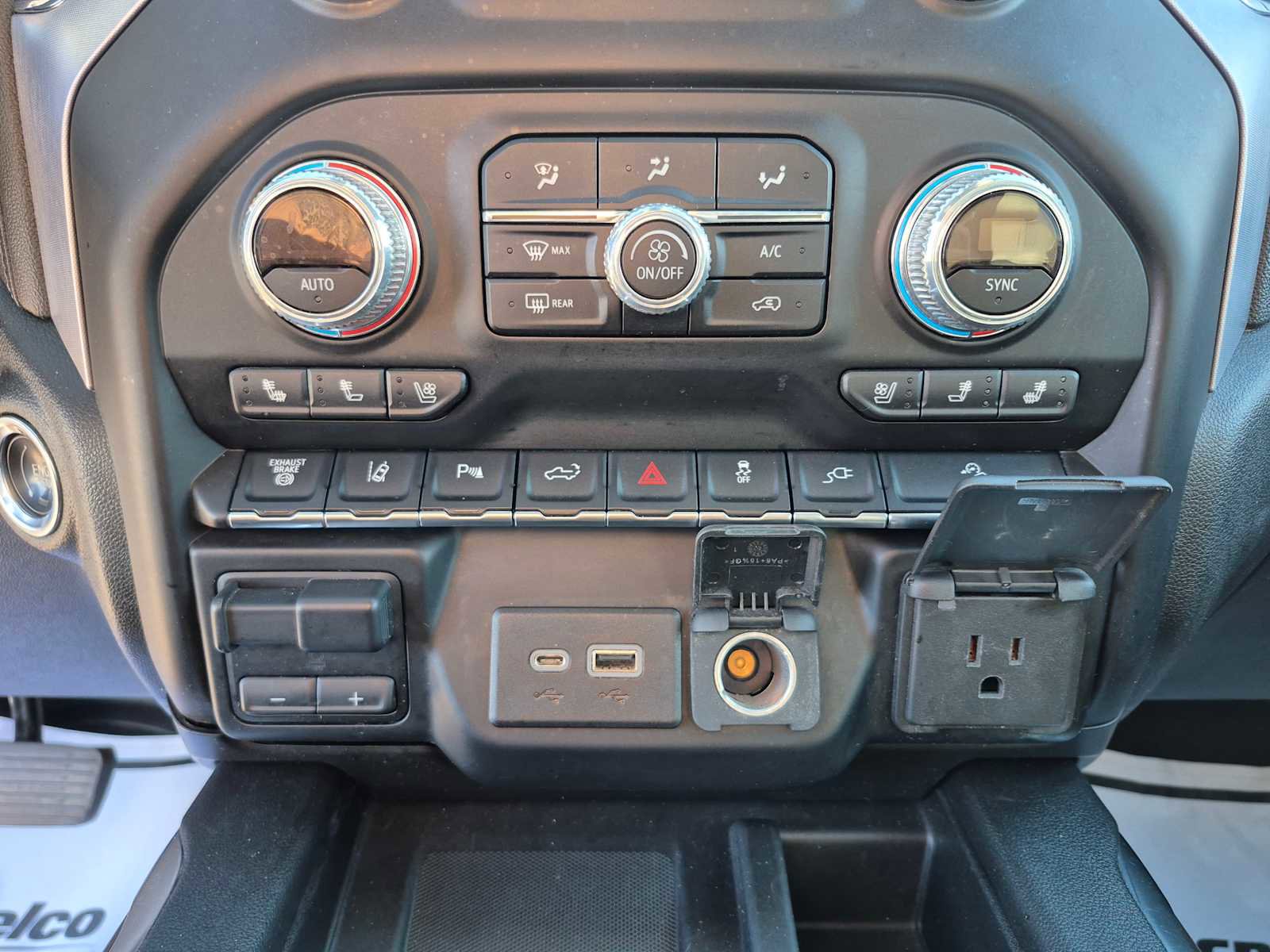 Used 2020 GMC Sierra 2500 SLT w/ Technology Package image 29