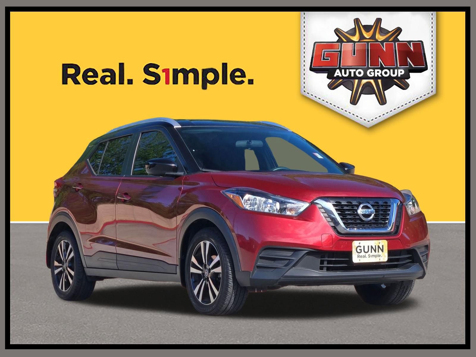 Used 2019 Nissan Kicks SV image 1