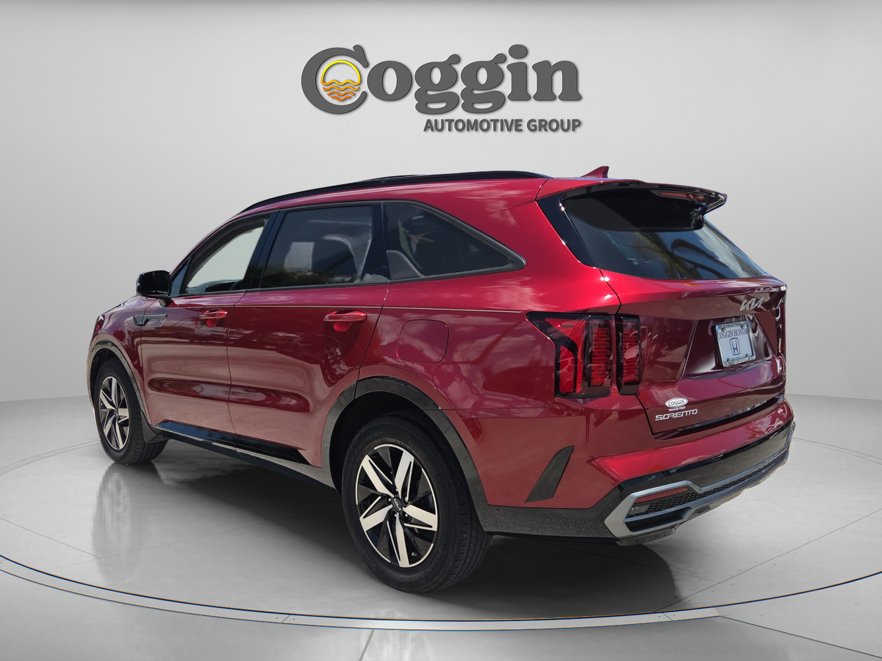 Used 2023 Kia Sorento S w/ Panoramic Sunroof Package FWD image 3