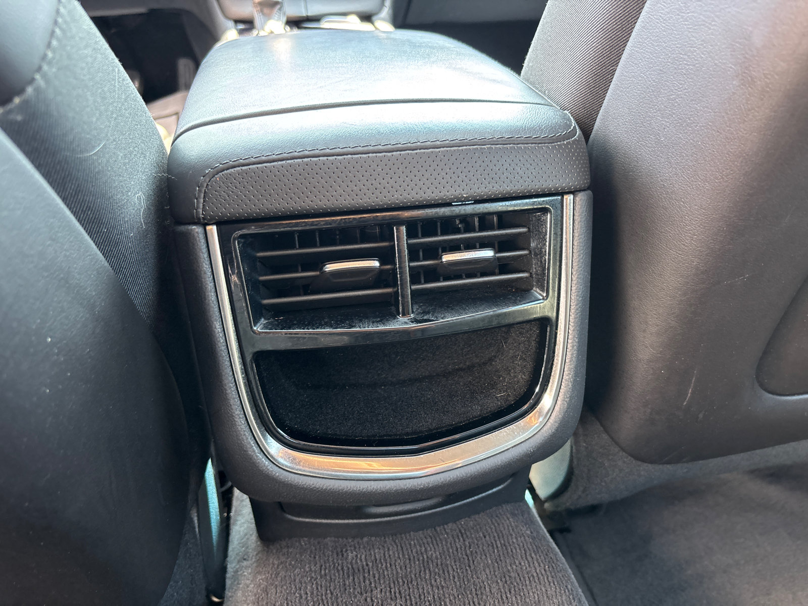 Used 2019 Cadillac CTS Luxury RWD image 30