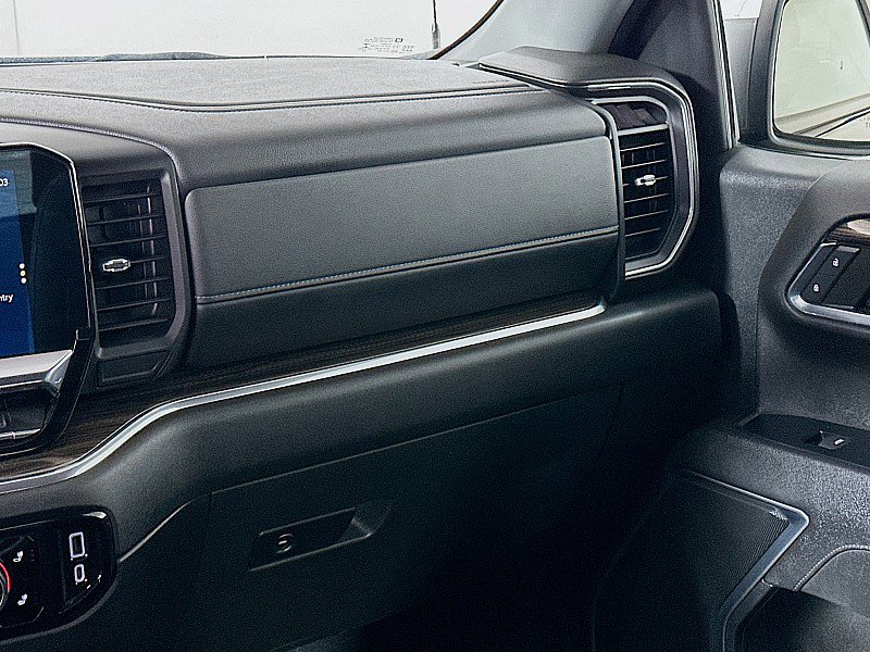 Used 2023 Chevrolet Silverado 1500 LT image 21