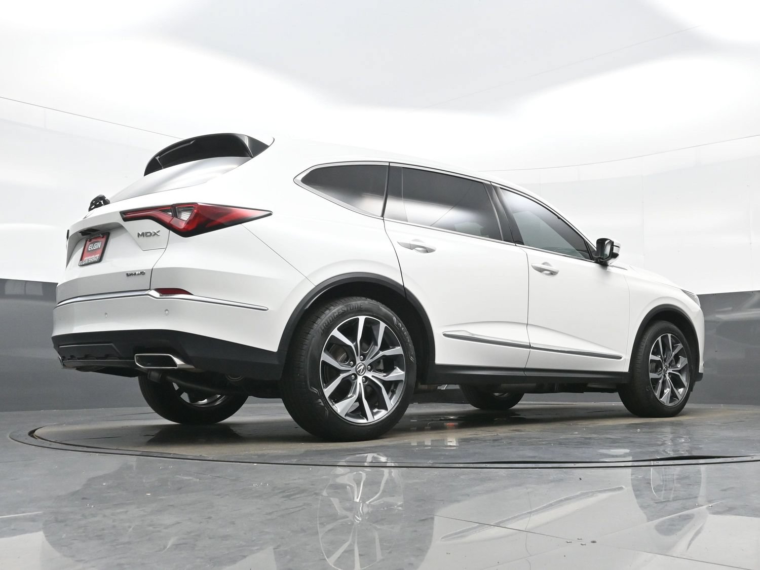 Used 2022 Acura MDX w/ Technology Package AWD/4WD image 35