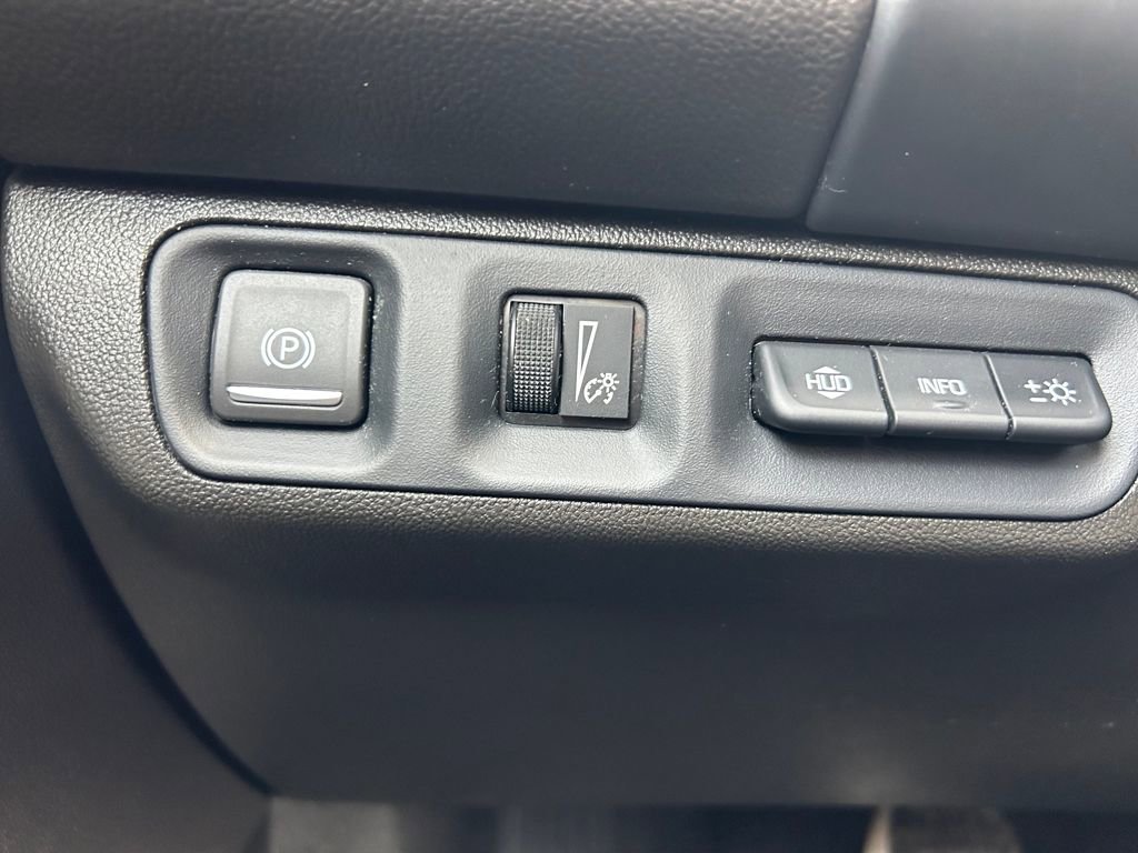 Used 2023 GMC Acadia SLT w/ Technology Package image 20