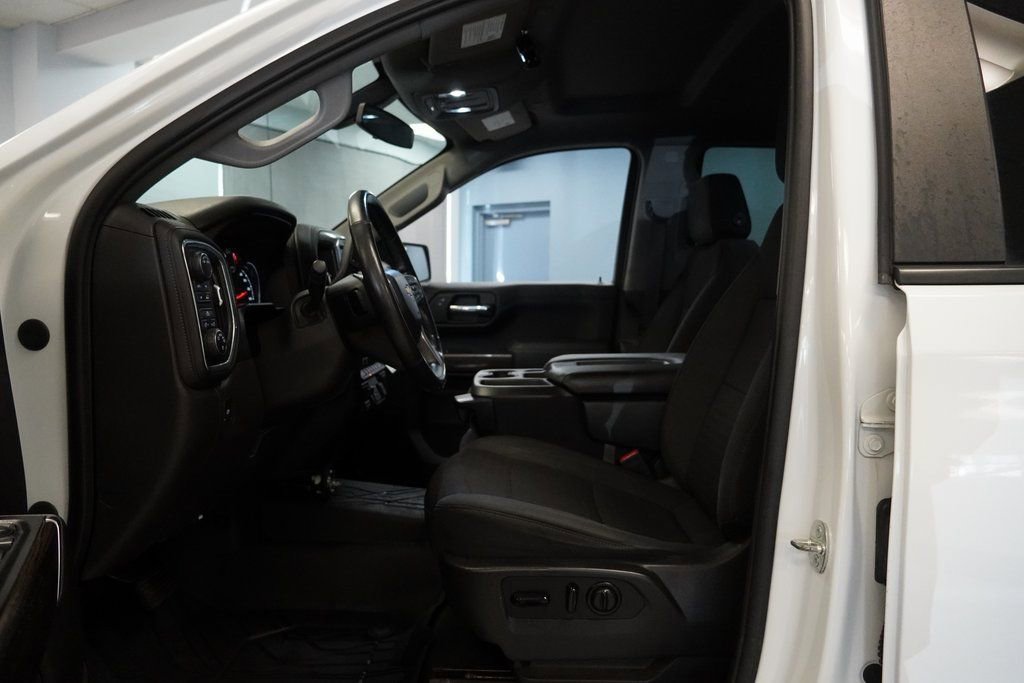 Used 2020 Chevrolet Silverado 1500 LT w/ All-Star Edition image 4