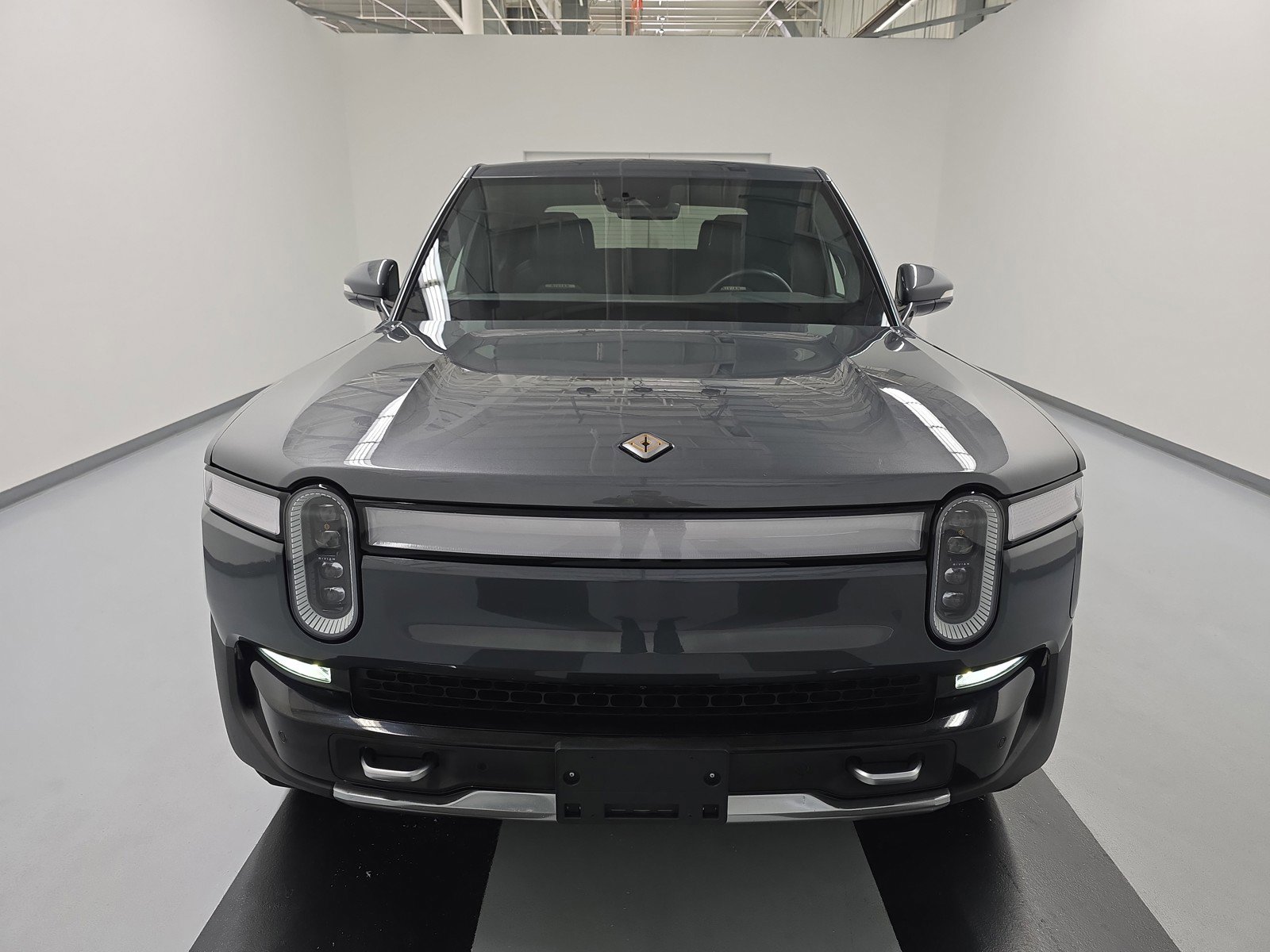 Used 2022 Rivian R1T Adventure image 8