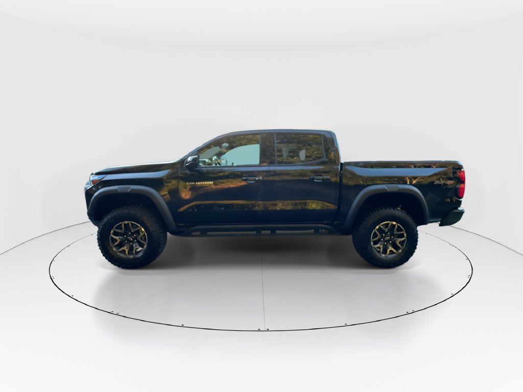 Used 2024 Chevrolet Colorado ZR2 w/ ZR2 Convenience Package III AWD/4WD image 5