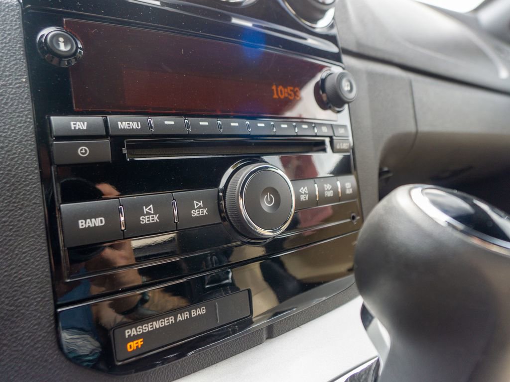 Used 2007 Saturn Sky w/ Premium Trim Pkg image 17