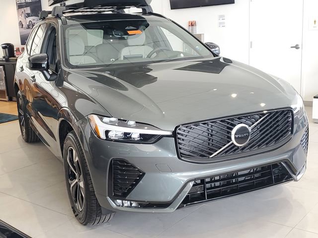 New 2026 Volvo XC60 B5 Core w/ Climate Package