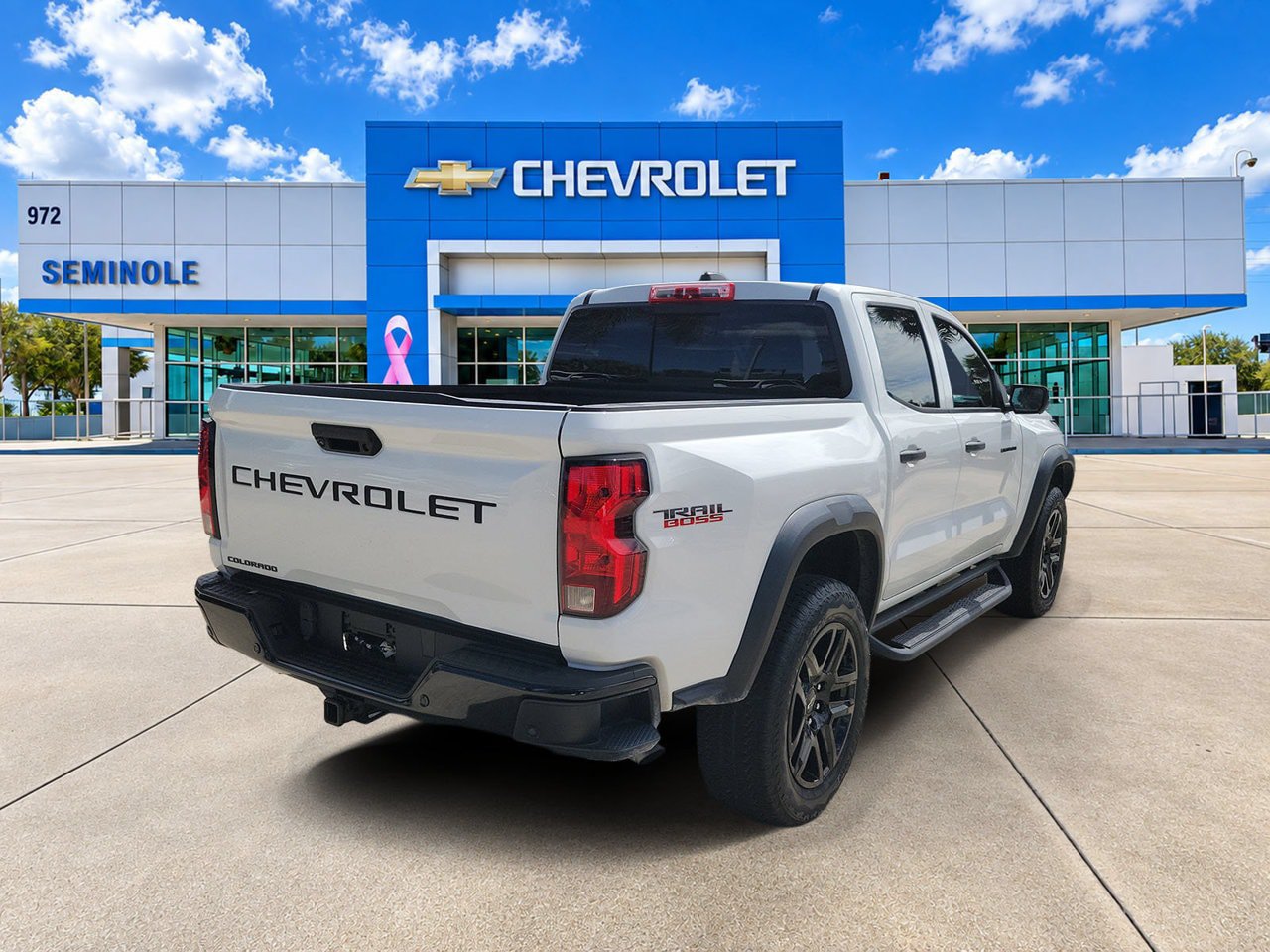 Used 2023 Chevrolet Colorado Trail Boss w/ Technology Package AWD/4WD image 3